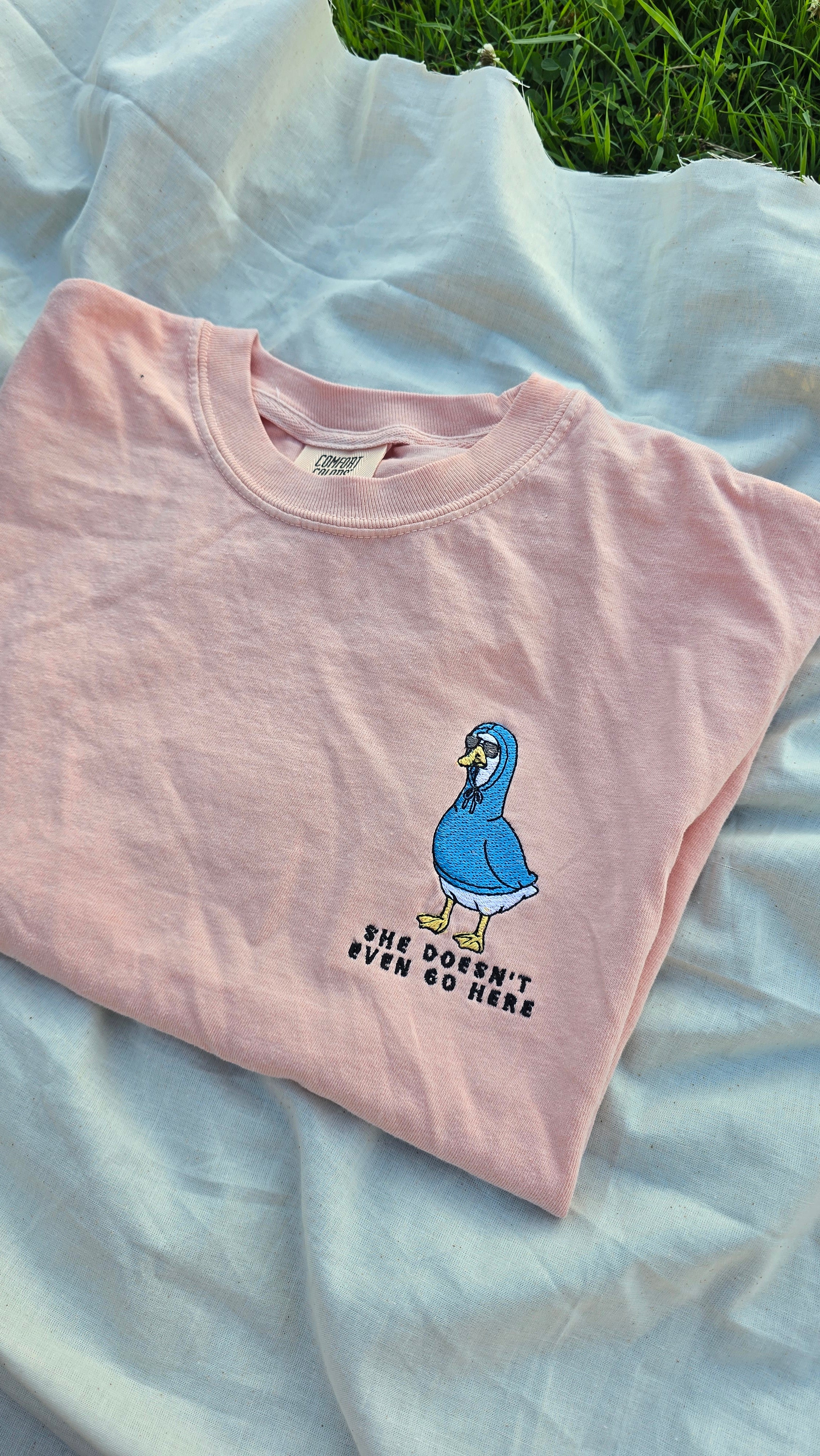 She Doesn't Even Go Here - Crop Top