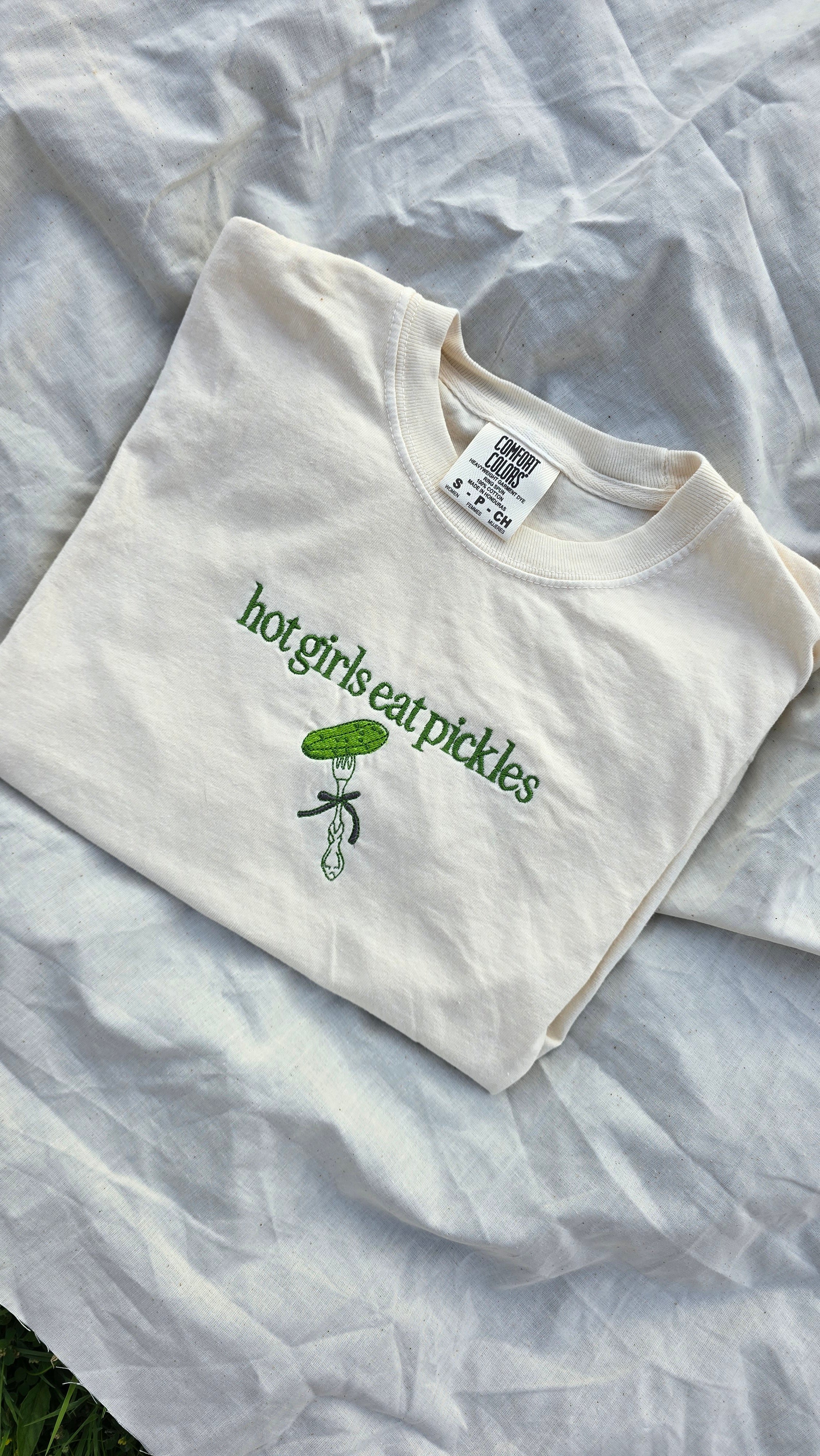 Hot Girls Eat Pickles - Crop Top